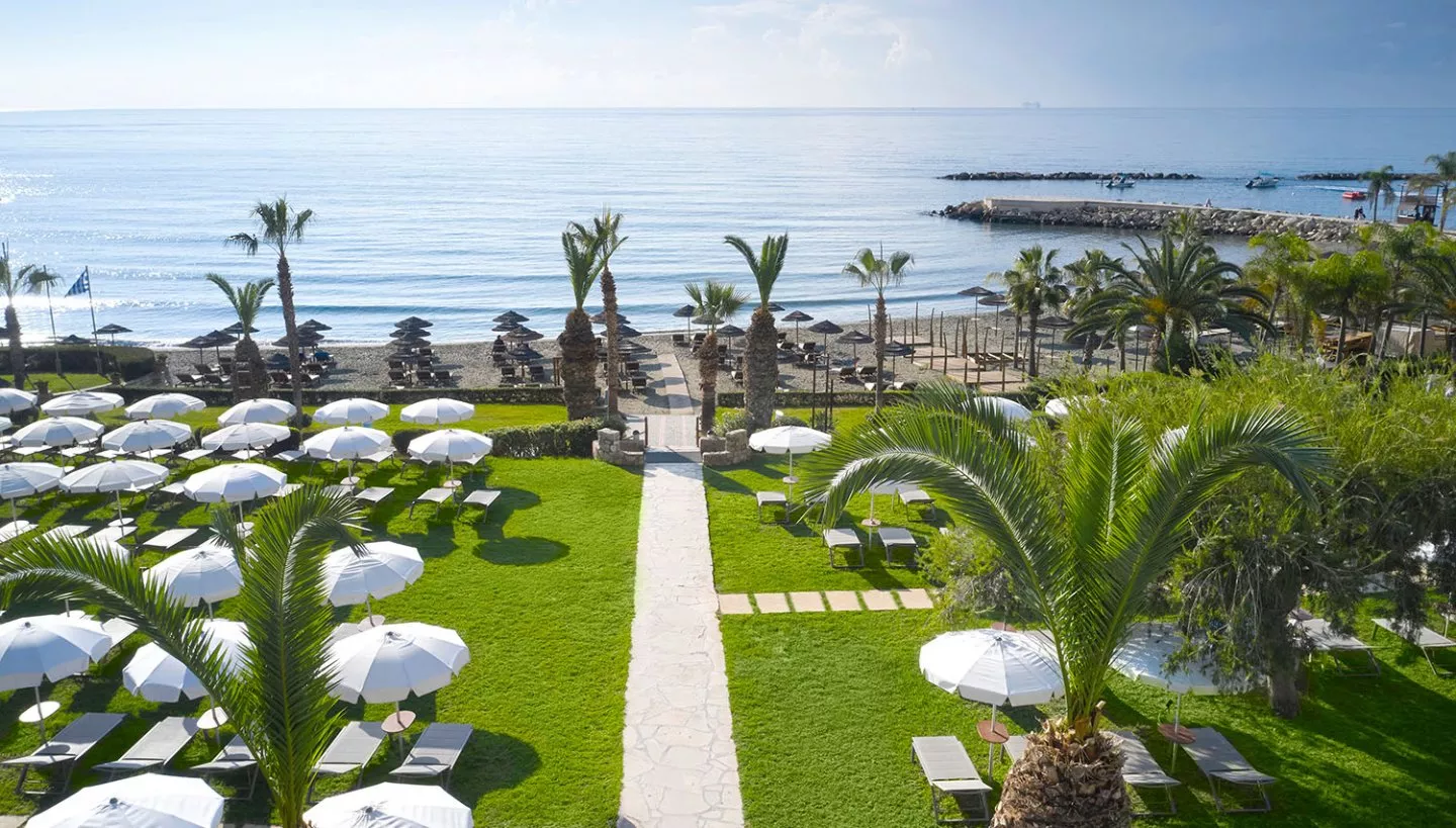 Viešbutis „Mediterranean Beach“ (Larnaka, Kipras)
