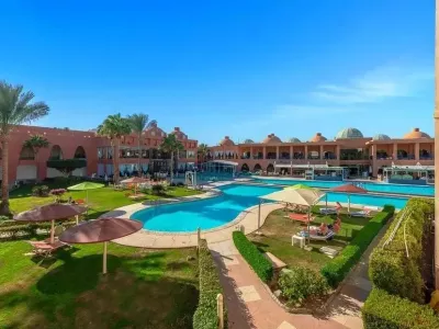 Titanic Beach Spa & Aqua Park, Egiptas