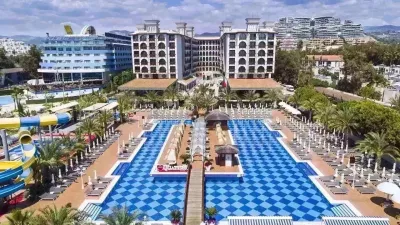 Quattro Beach Spa & Resort, Turkija